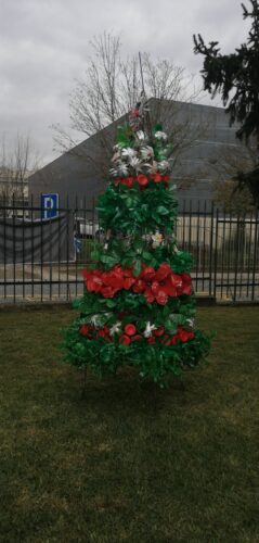 Árvore de Natal ecológica - Espaço exterior da escola